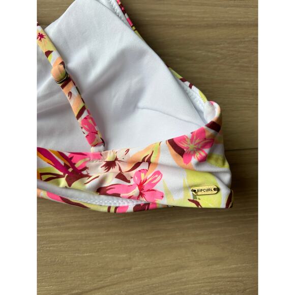 Rip Curl Copacabana Tall Triangle Bikini Top - Size Medium - NWT - Picture 8 of 8